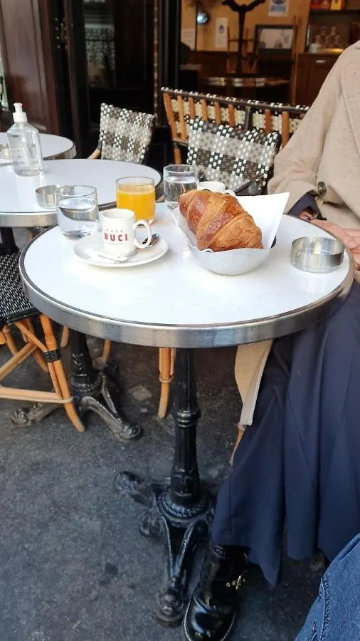 شقة Urban Flat 70 - Authentic 3Bdr Parisian Flat فرنسا
