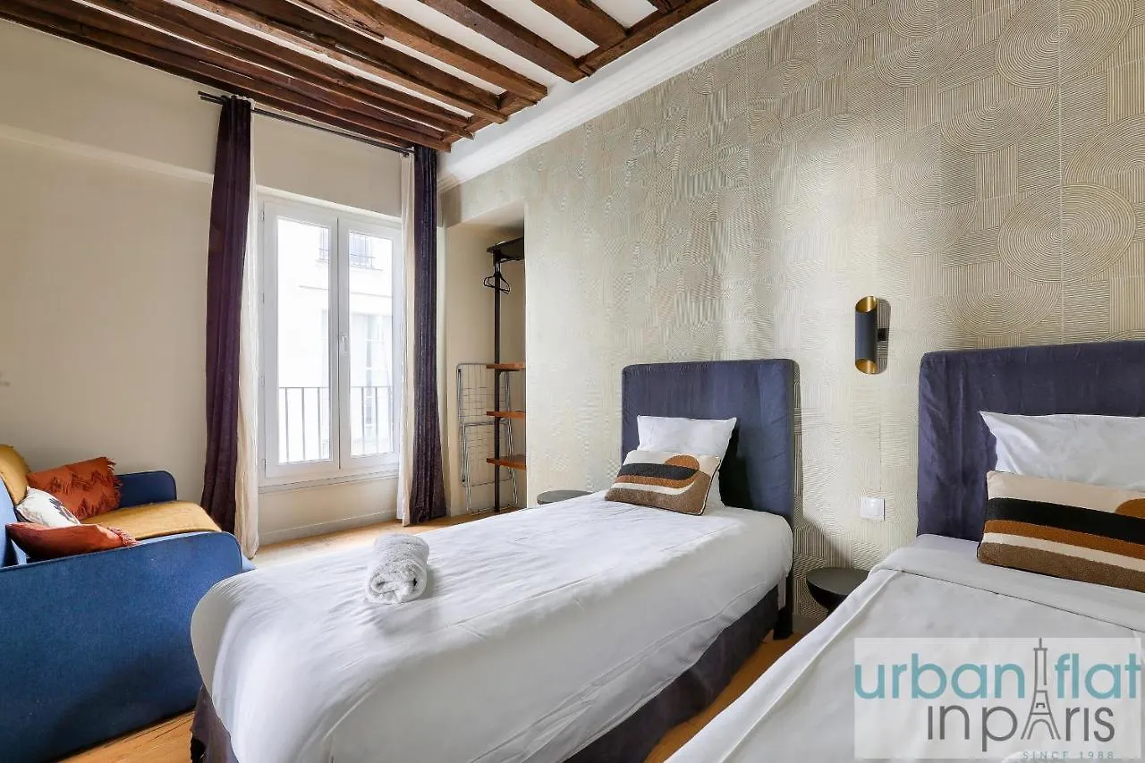 شقة Urban Flat 70 - Authentic 3Bdr Parisian Flat