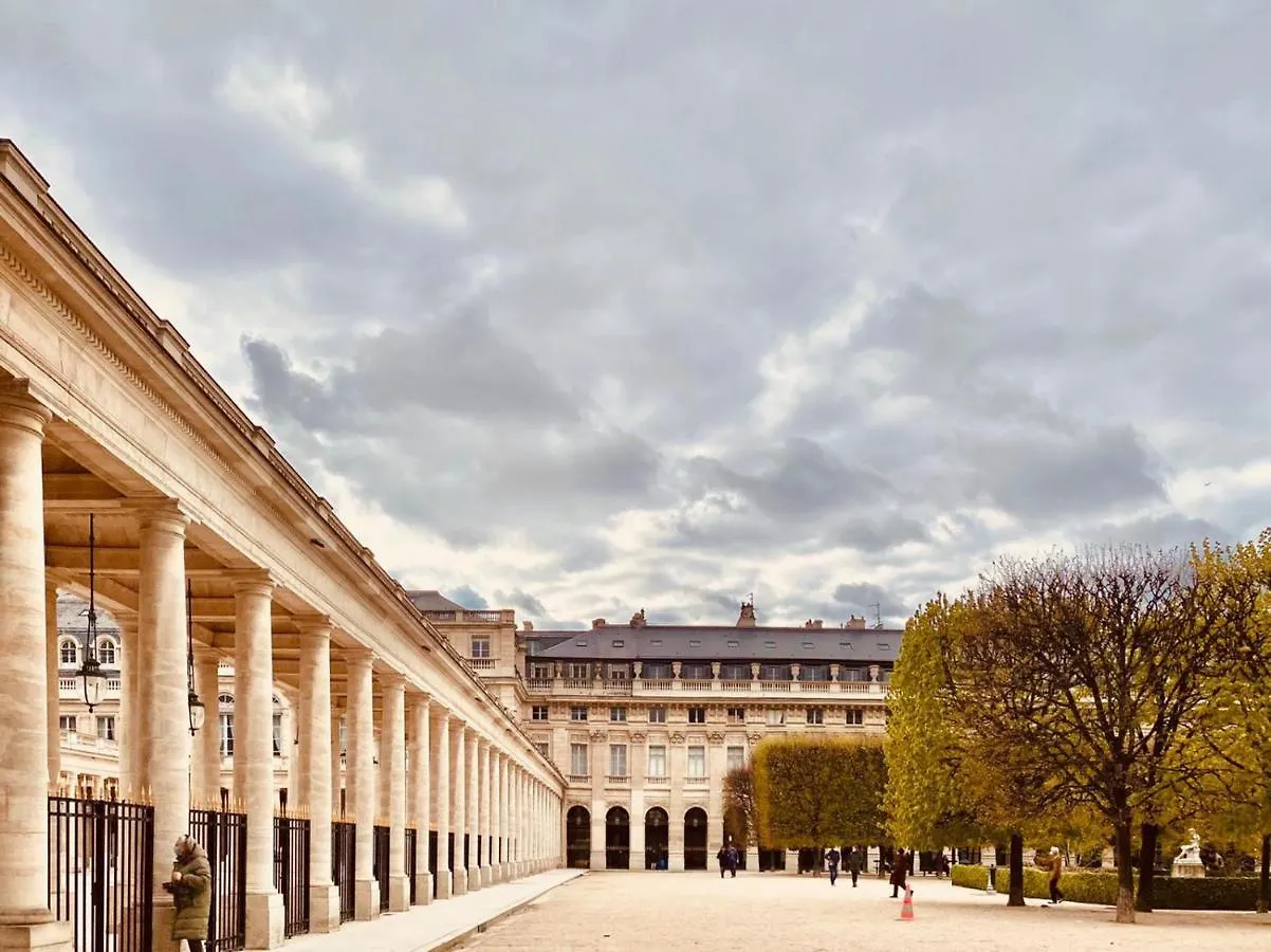 Urban Flat 70 - Authentic 3Bdr Parisian Flat Apartment 0*, Paris France